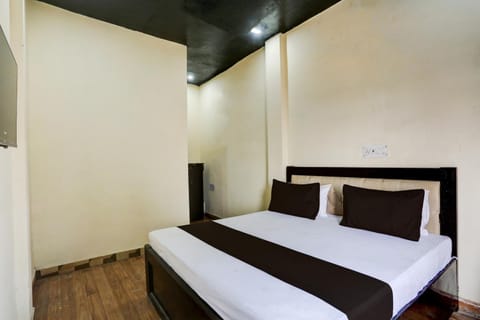 OYO Roadside Residency Hotel in Noida