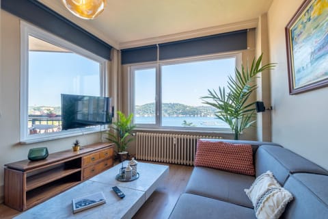 Living room, Sea view