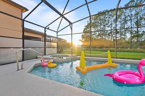 Pool - Life Size Games - 25 mins to Disney World House in Loughman