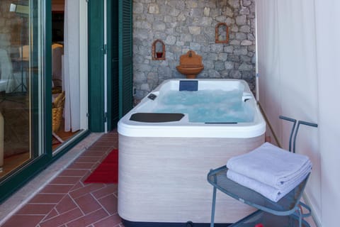 Hot Tub, Spa and wellness centre/facilities, Spa and wellness centre/facilities, Open Air Bath