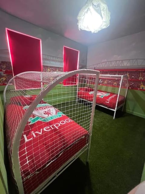 Anfield Abode - ENTIRE LFC THEMED HOUSE House in Liverpool