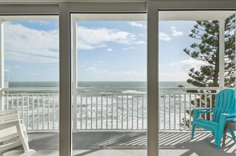 Sunrise at the Beach - 2BR Apt with Scenic Views Condo in South Patrick Shores