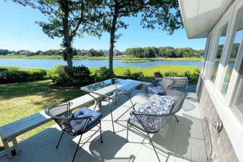 Waterfront Newly Renovated w Amazing Views House in Tisbury