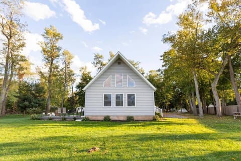 Property building, Day, Natural landscape, Garden view