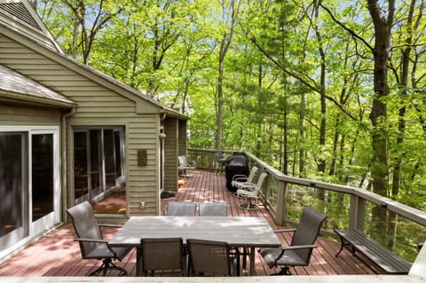 Tree House in The Homestead Casa in Sleeping Bear Dunes