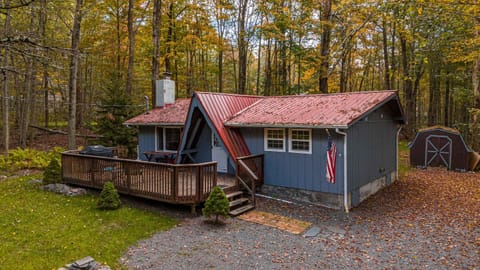 Hot Tub Fire Pit Dog Friendly House in Coolbaugh Township