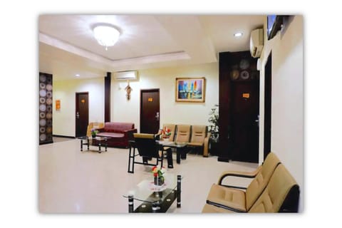 Facade/entrance, Living room, Lobby or reception, Seating area, air conditioner