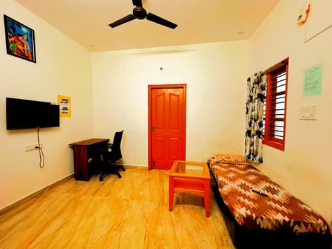Cozy 2 bed room house with kitchen and wifi. Copropriété in Bengaluru