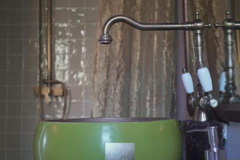 Shower, Bathroom, Decorative detail