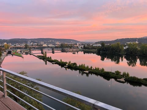 Day, Natural landscape, Balcony/Terrace, Mountain view, River view, Sunrise, Sunset