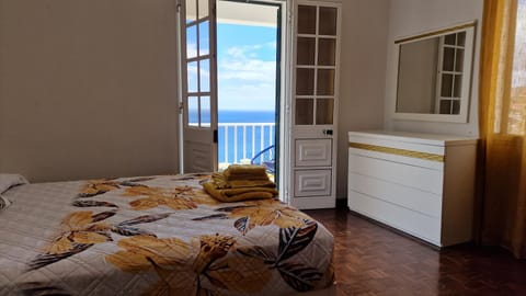 Photo of the whole room, Bedroom, Sea view, wardrobe