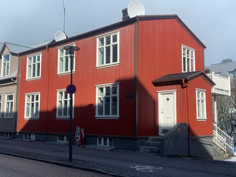 Old Charm Reykjavik Apartments Condominio in Reykjavik