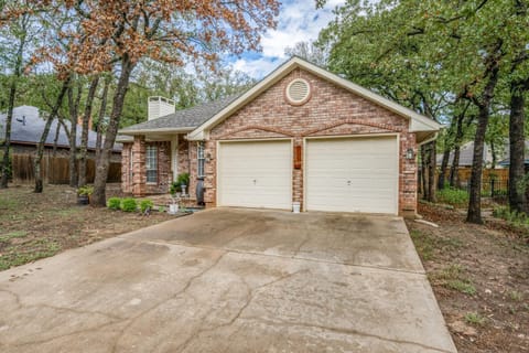 Spacious Brick House 3BR 2BA A+ House in Lake Lewisville