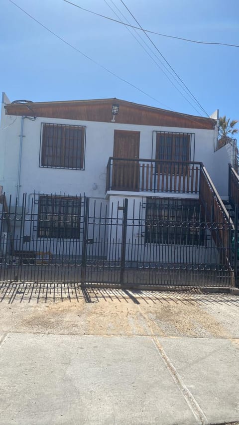 Hostal Ollague, habitaciones con baño privado Chambre d’hôte in Calama