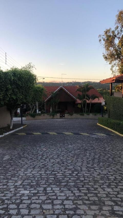 Casa 7 no Condomínio Chácara Alpina- Rua Tabajara Chalet in Gravatá