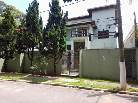 Garden view, Street view