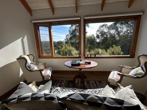 Rainy Hill Retreat - The Loft Lodge nature in Gembrook