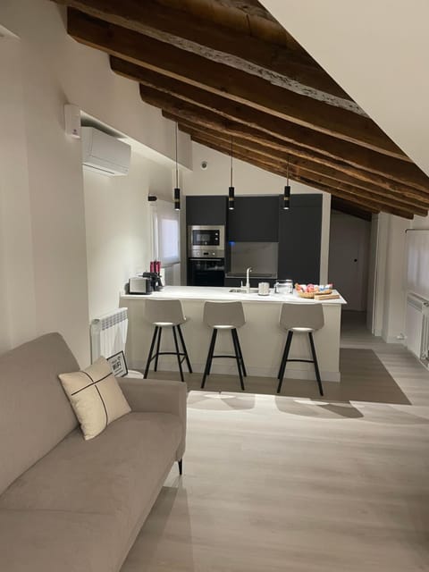 Apartamentos Hartzenbusch Condo in Teruel