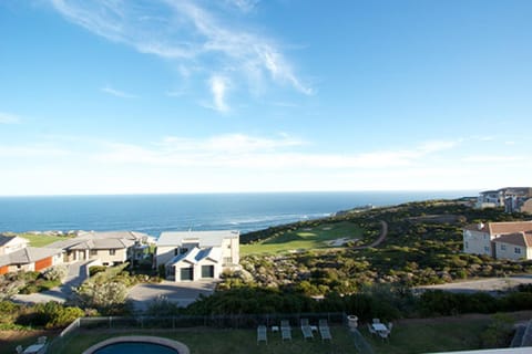 Pinnacle Point Beach & Golf - Penthouse & Villa Villa in Western Cape