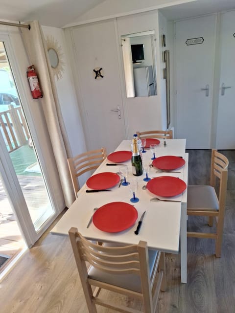 Mobile home Chic Luxury tent in Canet-en-Roussillon