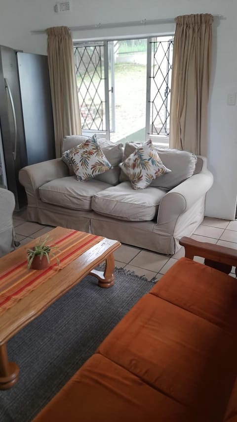 Neptune Guest Cottage Maison in Durban