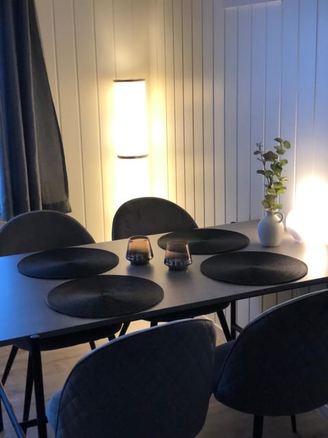 Moderne og trivelig leilighet, med unik utsikt Apartment in Tromso