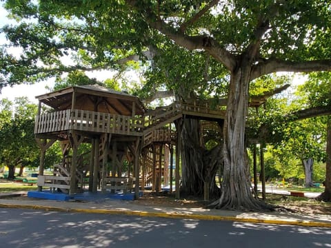 2 PALMAS STR Chambre d’hôte in Aguadilla