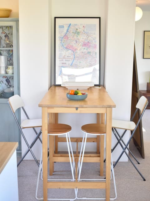 Dining area, Breakfast