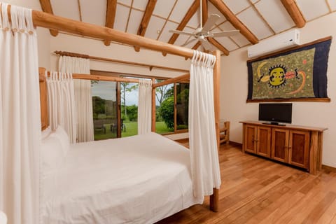 Two Bedroom Villa - Tamarindo Chalet in Alajuela Province