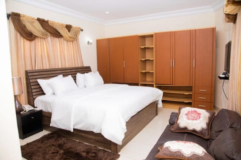 VelvetRose Cottage Bed and Breakfast in Lagos