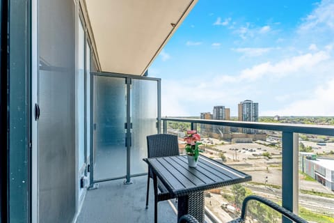 Patio, View (from property/room), Balcony/Terrace, City view