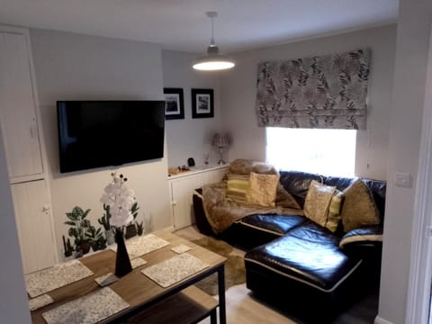 Máire Toiréasa – cosy refurbished property in the Gaeltacht Quarter Haus in Belfast