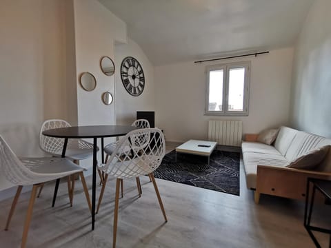 Appartement Cosy proche gare et centre ville Apartment in Reims