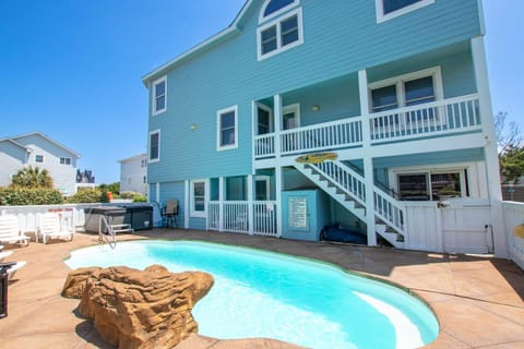 OS5F, On Island Time- Semi-Oceanfront, Private Pool, Rec Room, Hot Tub House in Corolla