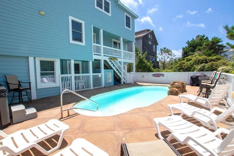OS5F, On Island Time- Semi-Oceanfront, Private Pool, Rec Room, Hot Tub House in Corolla