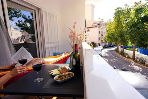 Neighbourhood, Balcony/Terrace, Balcony/Terrace, Food and drinks