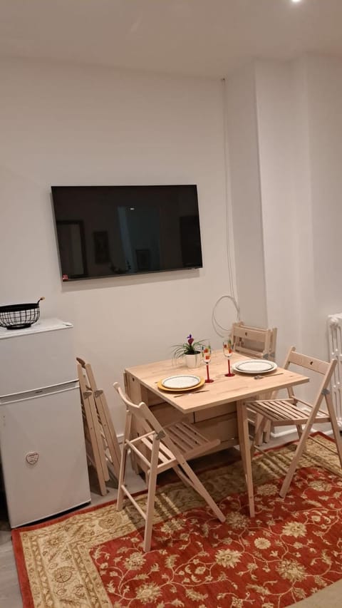 A 20 minutes à pied de l'Arc de Triomphe! Condo in Levallois-Perret