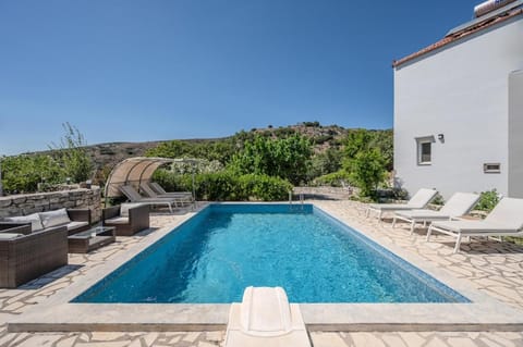 villa Nefeli Villa in Crete