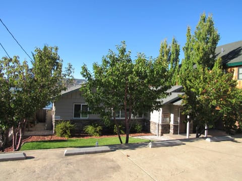 Property building, Street view