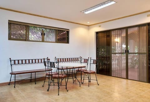 Lovely & Spacious Family House in Tagaytay House in Tagaytay