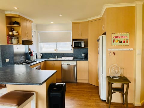Lo Quay - Pet Friendly (small pets approved inside House in Robe