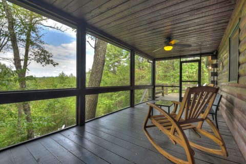 Weekly Discounts! Pet-friendly Cabin House in Mineral Bluff
