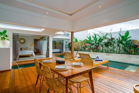 Villa Ryky 2-bedroom private luxury villa in Nyanyi Beach Villa in Kediri