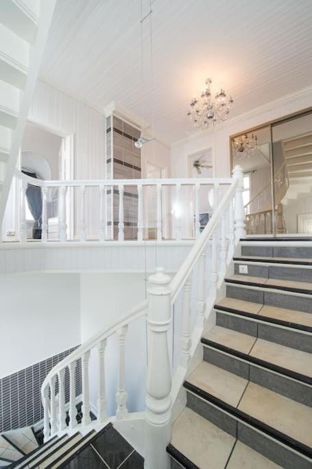 Enter Tromsø - Exclusive 4 Bedroom Villa Eigentumswohnung in Tromso