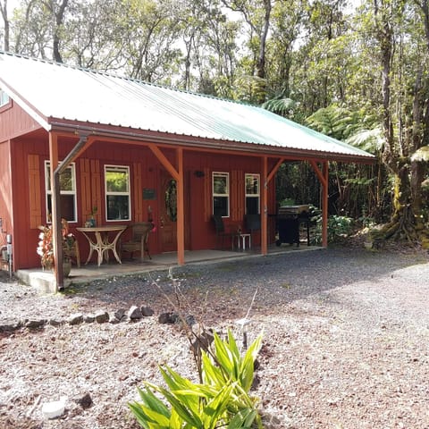 Alii Kane Cottages with Loft Casa in Volcano