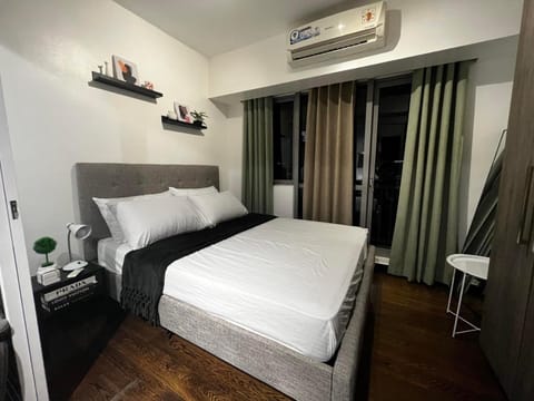 Prime Posh Downtown Condo Appartement-Hotel in Mandaluyong