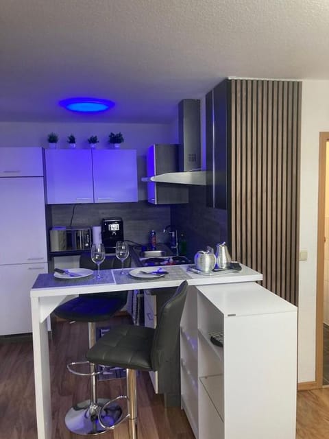 Home- Alt-Winzerla Apartment in Jena