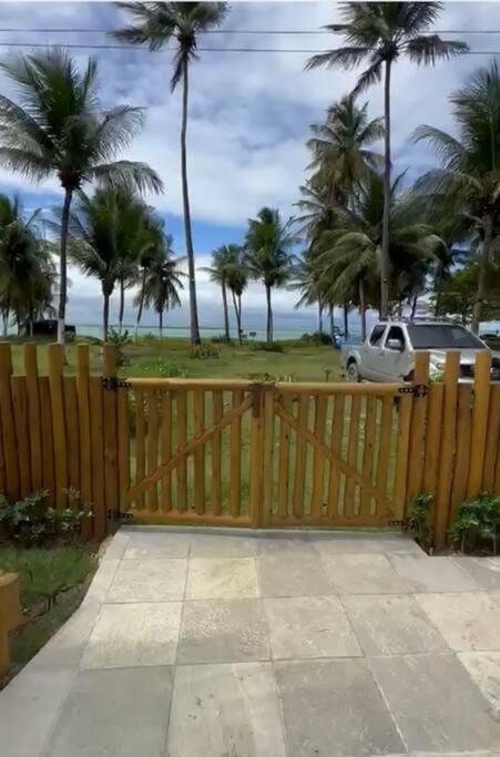 Lindo apt pe na areia 3/4 novo Condo in Tamandaré