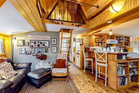 Sugarloaf Valley Escape Haus in Carrabassett Valley