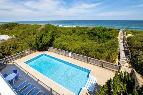PI265, Mroning Star- Oceanfront, Private Pool, Rec Rm, Ocean Views! House in Corolla